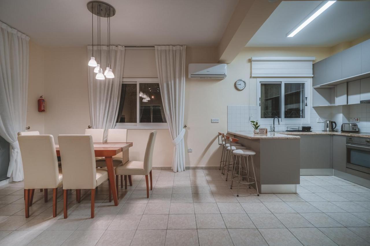 Amphitrite Villa Paralimni Buitenkant foto