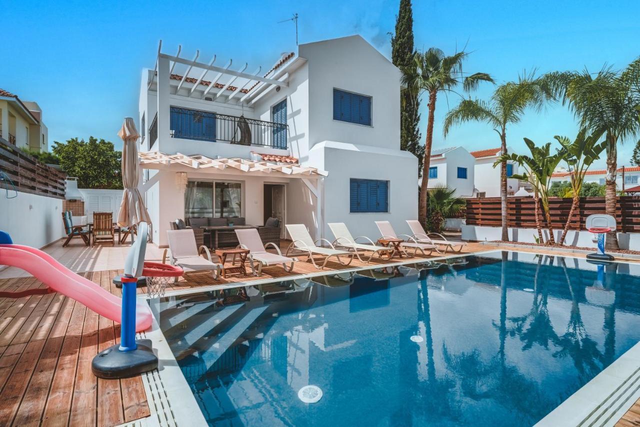 Amphitrite Villa Paralimni Buitenkant foto