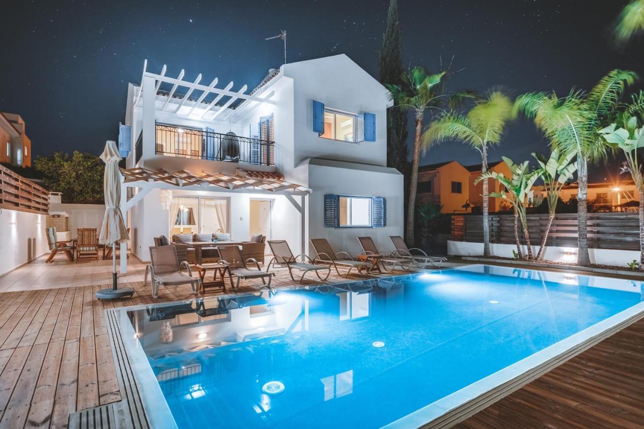 Amphitrite Villa Paralimni Buitenkant foto