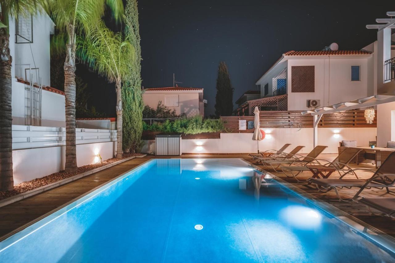 Amphitrite Villa Paralimni Buitenkant foto