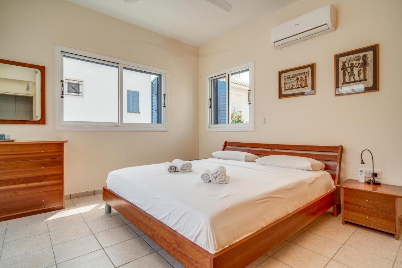 Amphitrite Villa Paralimni Buitenkant foto