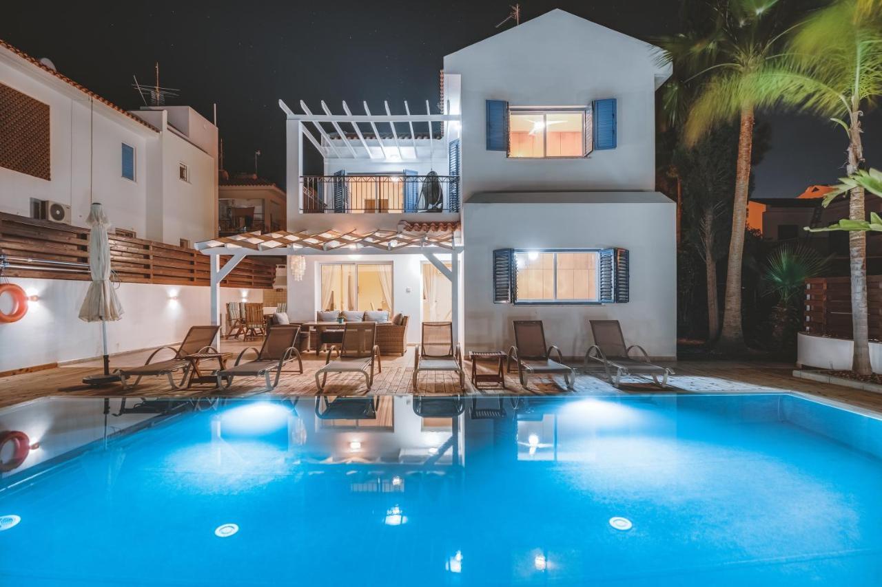 Amphitrite Villa Paralimni Buitenkant foto