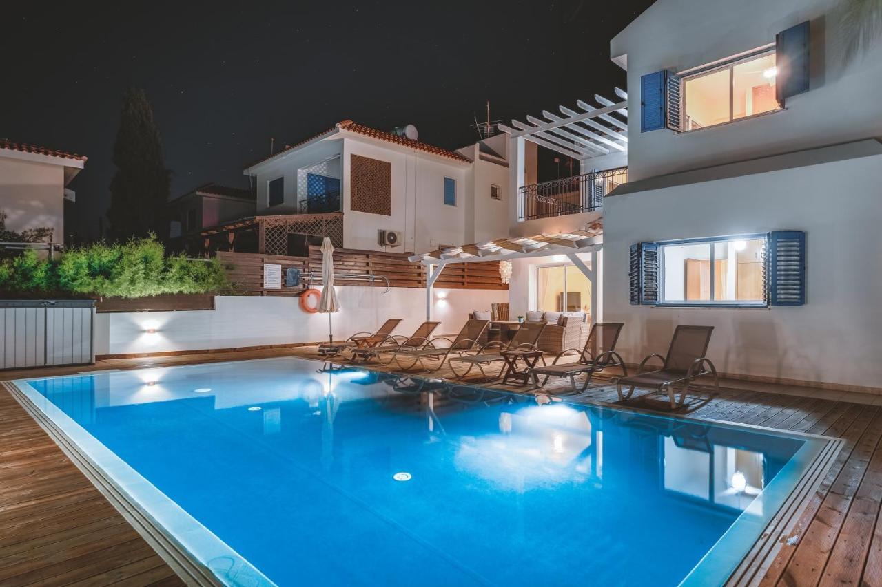 Amphitrite Villa Paralimni Buitenkant foto